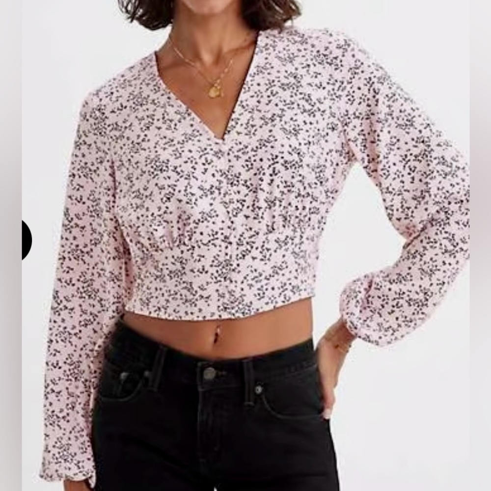 NWT Levi’s TAMARA button up top blouse